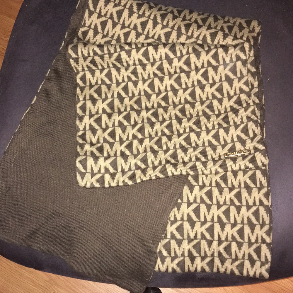 2/$20 Michael Kors brown/tan signature logo scarf